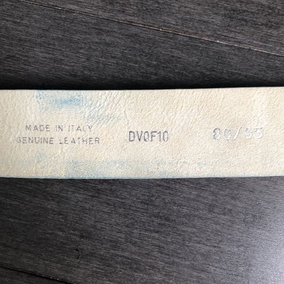 Versace White Leather Belt. Size size 80/95 - Picture 3 of 5